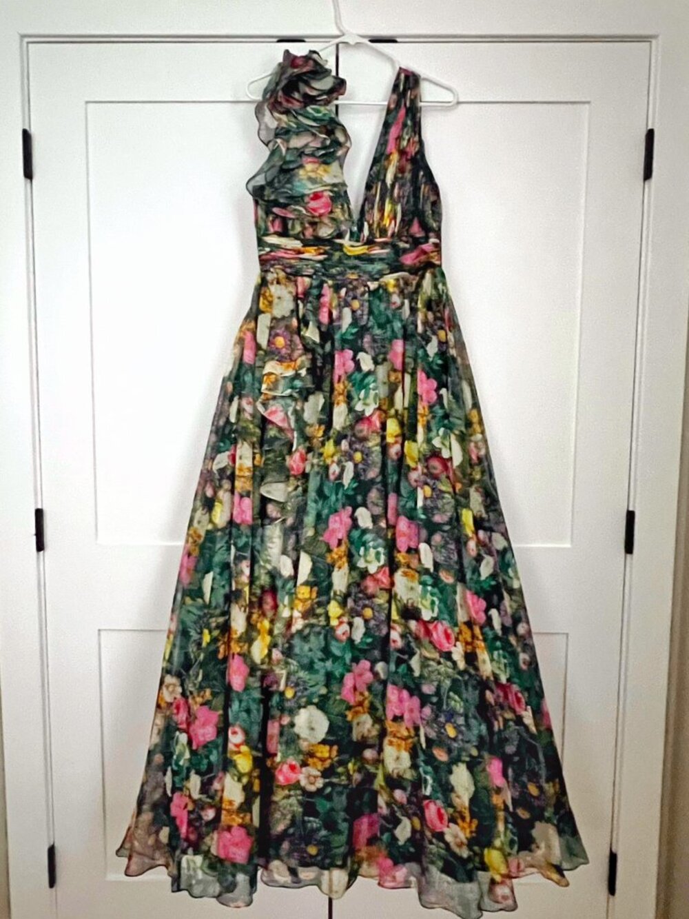 Mac Duggal - Floral Chiffon Ruffled V-Neck Gown